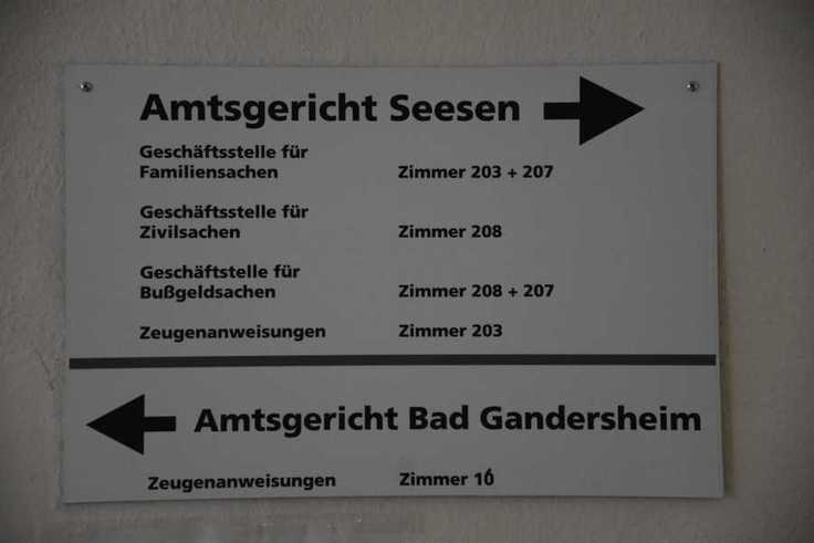 Wegweiser der Amtsgerichte Seesen und Bad Gandersheim in Bad Gandersheim